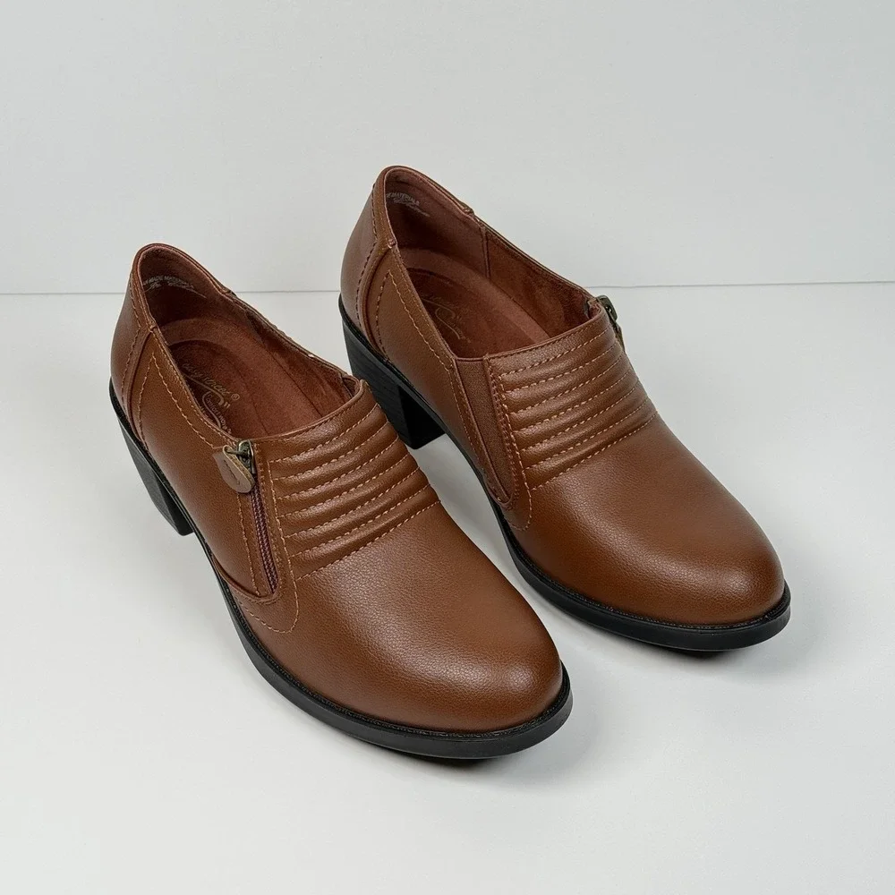 Easy Street Comfort Wave Women 9N Narrow Zipper Block Heel Shooties Grove Brown